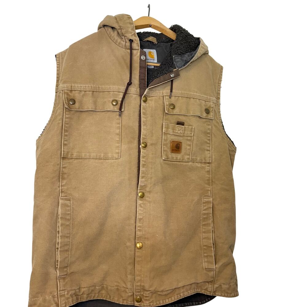 Carhartt Mens Sandstone sherpa lined hooded vest. 100114. Discontinued. Size L